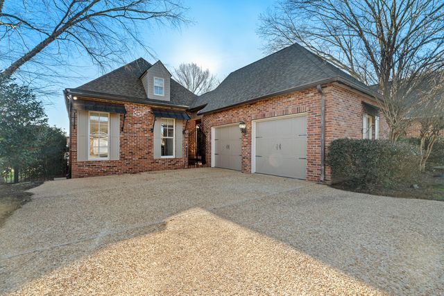 8 Sunset Hill, Hattiesburg, MS 39402