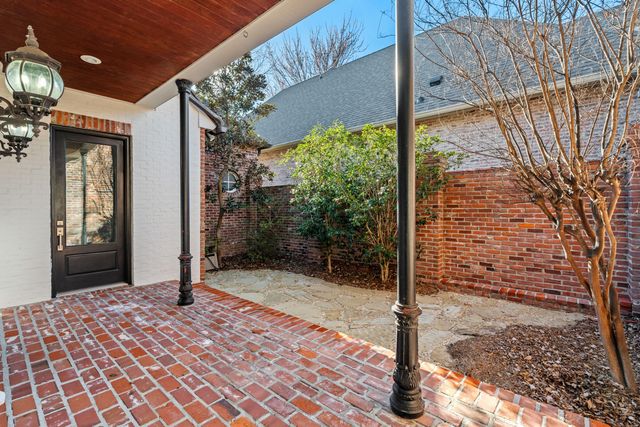 8 Sunset Hill, Hattiesburg, MS 39402