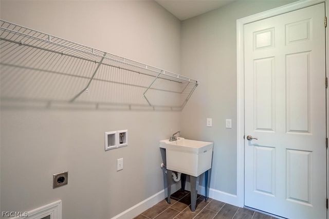 4313 NW 27th TER, Cape Coral, FL 33993