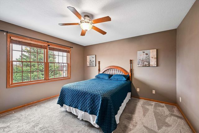 2408 NW PARK 2ND Avenue, Waverly, IA 50677