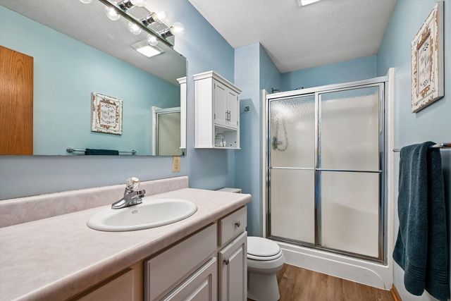 2408 NW PARK 2ND Avenue, Waverly, IA 50677