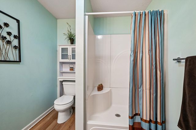 2408 NW PARK 2ND Avenue, Waverly, IA 50677