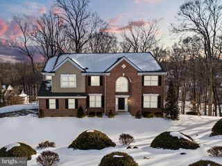 3245 SARUM FARM LN, Garnet Valley, PA 19060