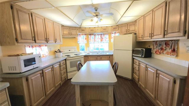 3333 26TH AVENUE E 1116, Bradenton, FL 34208