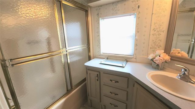 3333 26TH AVENUE E 1116, Bradenton, FL 34208