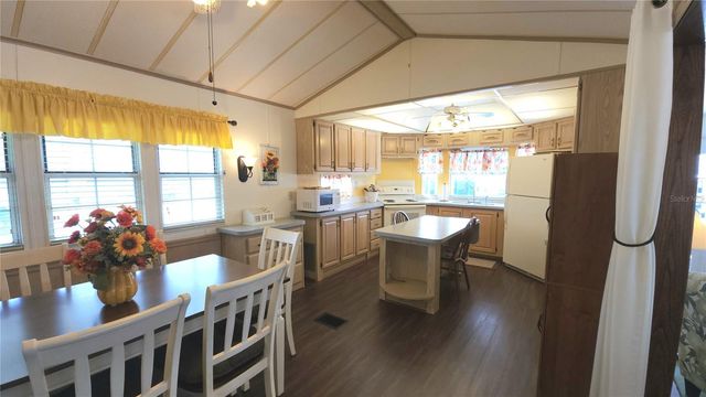 3333 26TH AVENUE E 1116, Bradenton, FL 34208