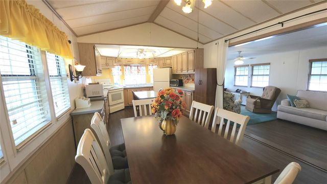 3333 26TH AVENUE E 1116, Bradenton, FL 34208