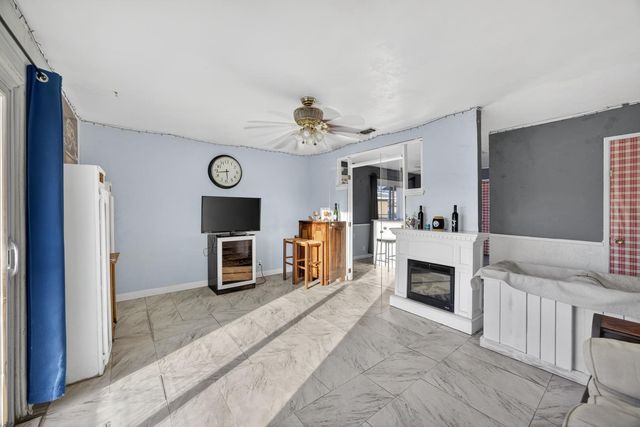 7518 Bowen Cir, Sacramento, CA 95822