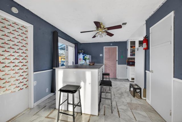 7518 Bowen Cir, Sacramento, CA 95822