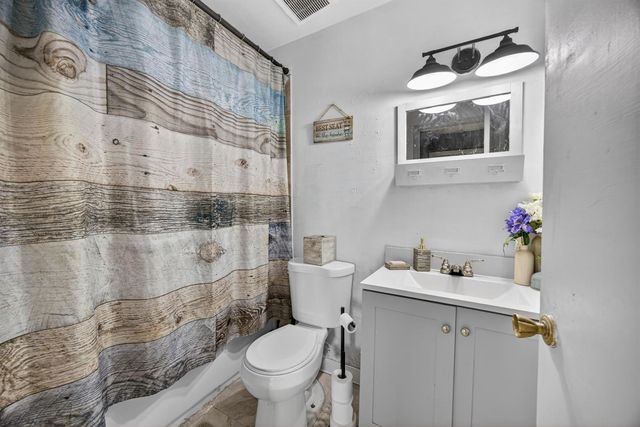 7518 Bowen Cir, Sacramento, CA 95822