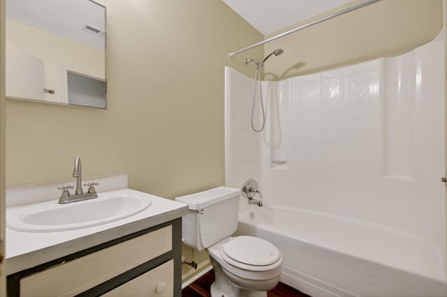 350 Dorchester Manor Boulevard, Charleston, SC 29420