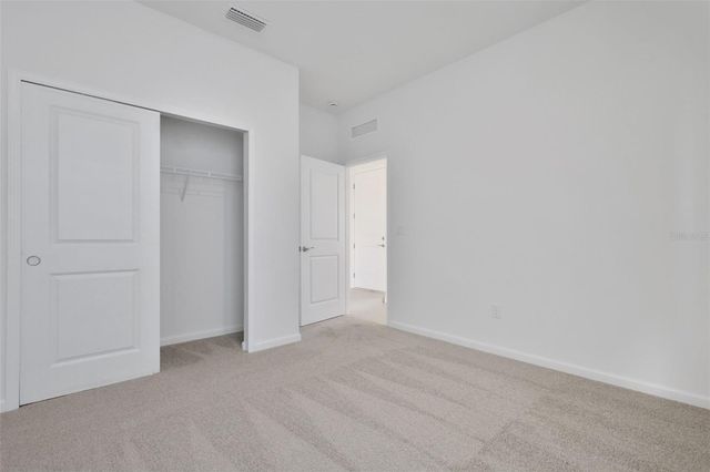 10693 NW SUNCREST LOOP, Port St Lucie, FL 34987