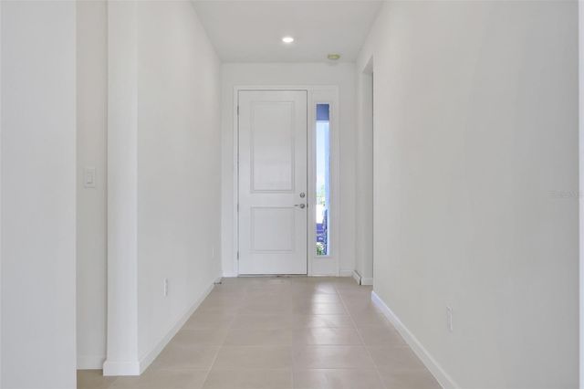 10693 NW SUNCREST LOOP, Port St Lucie, FL 34987