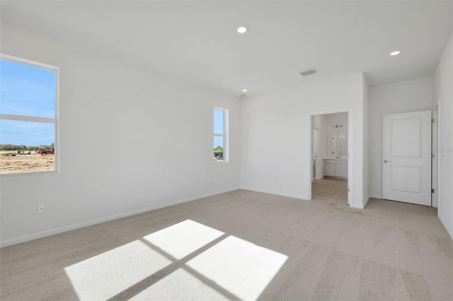 10693 NW SUNCREST LOOP, Port St Lucie, FL 34987
