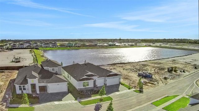 10693 NW SUNCREST LOOP, Port St Lucie, FL 34987
