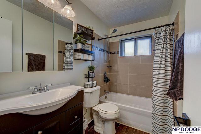 14005 Monroe Street, Omaha, NE 68134