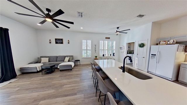 4307 MANFIELD DRIVE, Venice, FL 34293