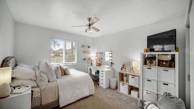 9515 Crestwood Avenue, Munster, IN 46321