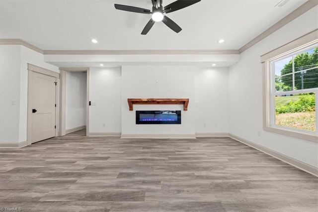 2410 Sedalia Drive, Clemmons, NC 27012