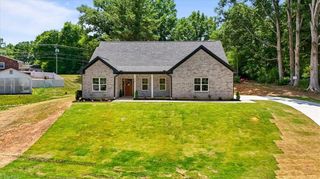 2410 Sedalia Drive, Clemmons, NC 27012