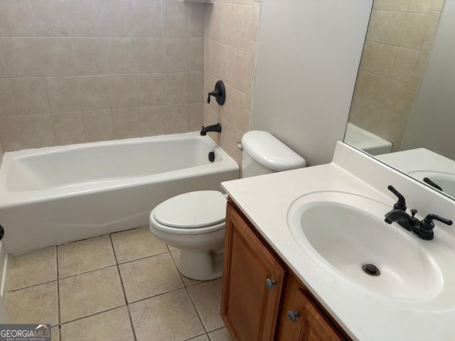 125 Susan Lane, Fayetteville, GA 30215