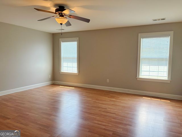 125 Susan Lane, Fayetteville, GA 30215