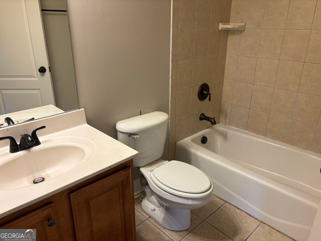 125 Susan Lane, Fayetteville, GA 30215
