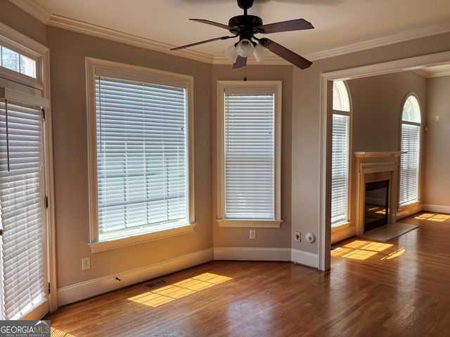 125 Susan Lane, Fayetteville, GA 30215