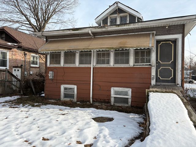 8534 S Rhodes Avenue, Chicago, IL 60619
