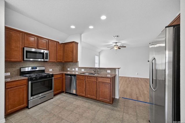 3112 MUNTJAC, Schertz, TX 78154