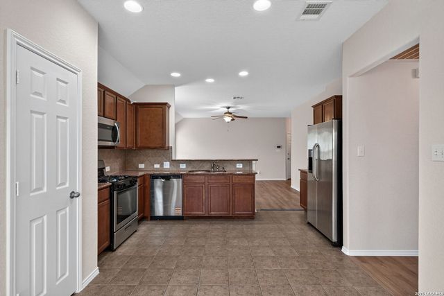 3112 MUNTJAC, Schertz, TX 78154