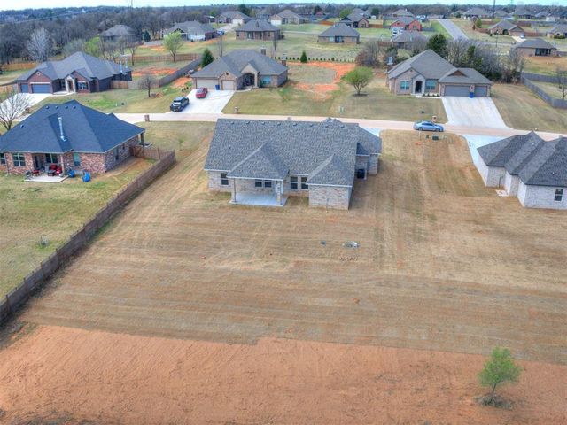 11500 White Tail Ridge, Guthrie, OK 73044