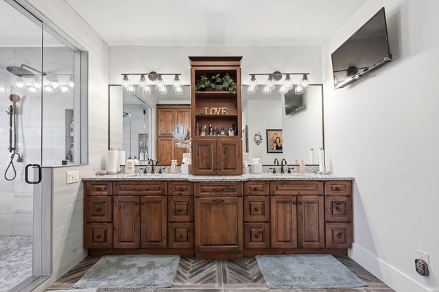 104 Winchester Drive, New Castle, IN 47362