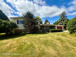 6641 Pierce Road, Kochville Twp, MI 48623