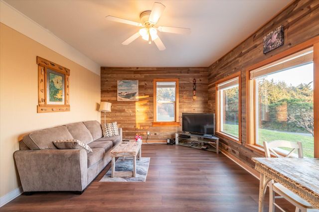 610 Deady Street, Port Orford, OR 97465