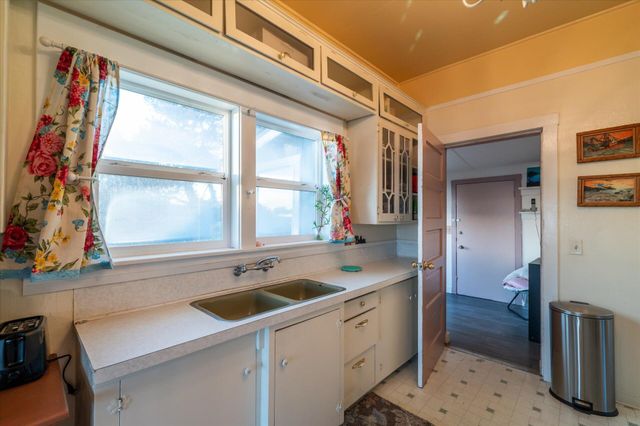 610 Deady Street, Port Orford, OR 97465
