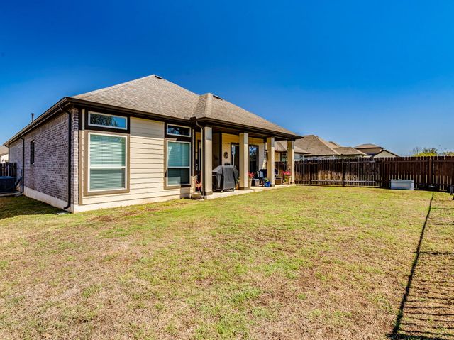 123 Millsaps CT, Bastrop, TX 78602