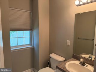 4 JUNIPER LN, Blackwood, NJ 08012