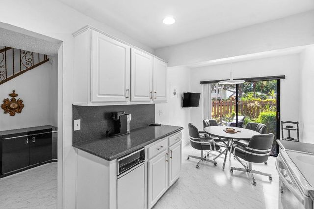 27 Southport Lane C, Boynton Beach, FL 33436