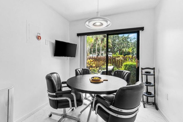 27 Southport Lane C, Boynton Beach, FL 33436