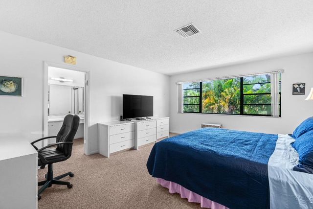 27 Southport Lane C, Boynton Beach, FL 33436