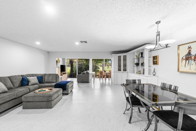 27 Southport Lane C, Boynton Beach, FL 33436