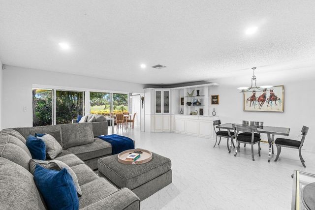 27 Southport Lane C, Boynton Beach, FL 33436