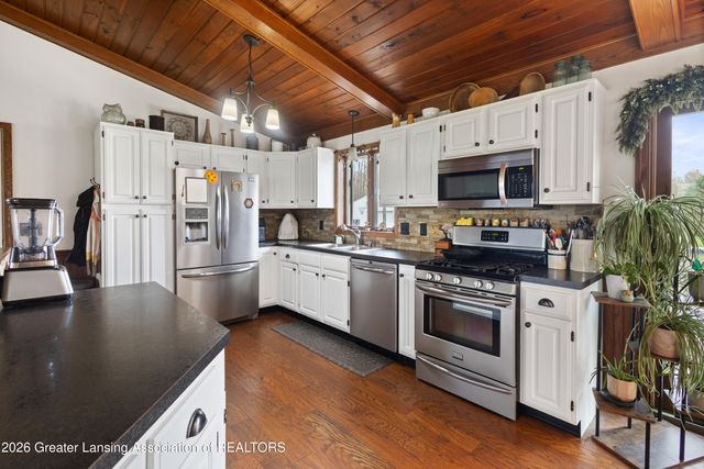 6502 W Stoll Road, Lansing, MI 48906