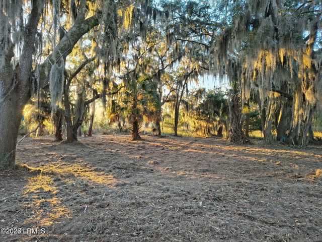 510 Broad River Drive, Beaufort, SC 29906