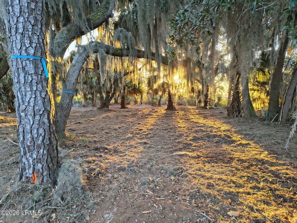 510 Broad River Drive, Beaufort, SC 29906