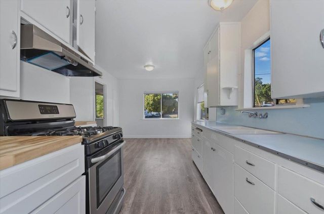 90 Gopher Flat Rd, Sutter Creek, CA 95685