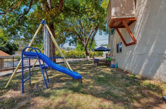 90 Gopher Flat Rd, Sutter Creek, CA 95685