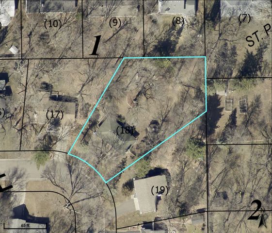 3100 Oxford Street N, Roseville, MN 55113