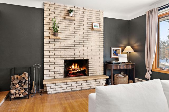 3100 Oxford Street N, Roseville, MN 55113